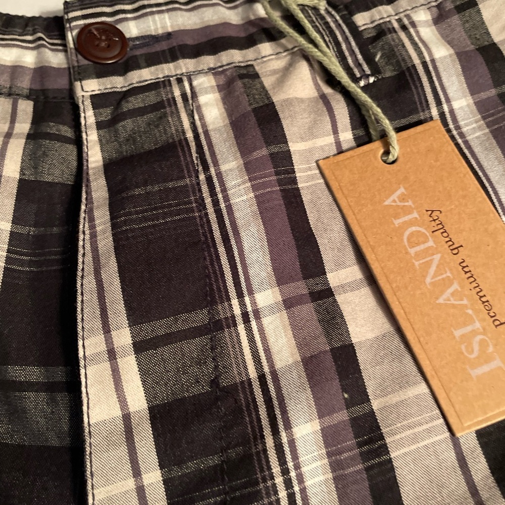 Men’s Shorts by Islandia, Size 36. New with Tags. Golf/Preppy/Classic.